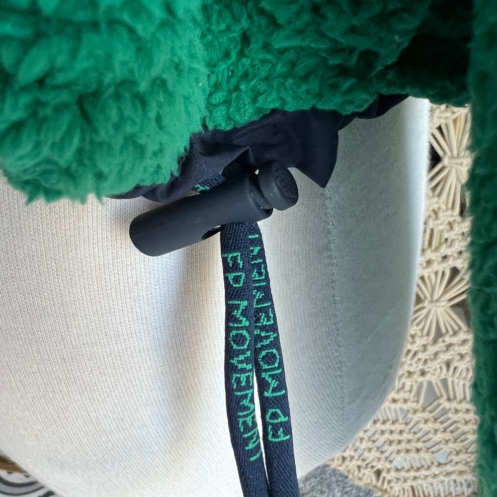 Free People Mountain High Fleece Green and Nacy RARE COLOR NWOT - Picture 5 of 9